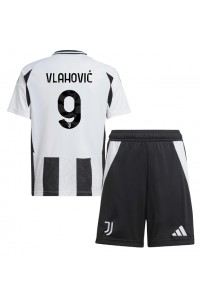 Fotbalové Dres Juventus Dusan Vlahovic #9 Dětské Domácí Oblečení 2024-25 Krátký Rukáv (+ trenýrky)